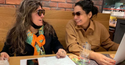 پاکستانی اداکارہ میرا کی بھارتی اداکارہ ڈولی بندرا سے ملاقات