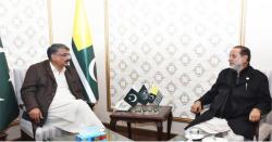 وزیراعظم انوارالحق ، سردار عتیق خان ملاقات، مسئلہ کشمیر سمیت سیاسی امور پر ساتھ چلنے پراتفاق 